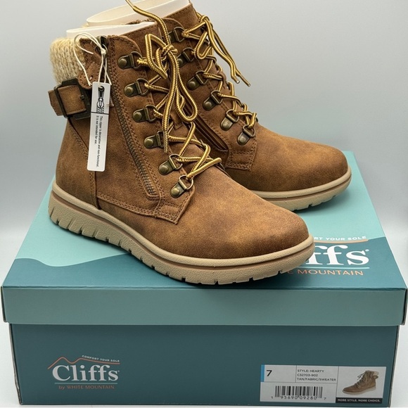Cliffs Tan Cozy Combat Boots | Size 7 - Picture 1 of 11